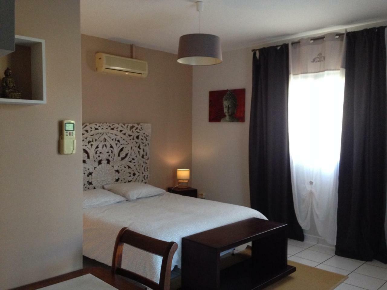 2 Chambres Avec Piscine Dans Maison Creole Saint Pierre Exterior foto